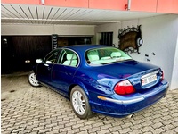 Bild 2: Jaguar S-Type 4.2 V8 Executive