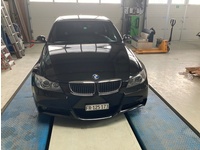 Bild 2: BMW 3er Reihe E90 325i