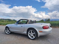 Fotografia 3: Mazda MX-5 1.6 Tradition Youngster