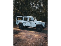 Fotografia 2: Land Rover Defender 110 2.4 Tdi SW