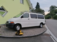 Bild 3: Toyota HIACE Kombi LWB 2.7 6 P.