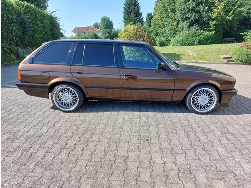 BMW 318i Touring