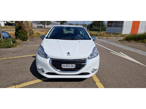 Peugeot 208 1.6 VTi XY