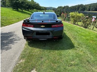 Fotografia 4: Chevrolet Camaro 6.2 V8 50th Anniversary Ed.