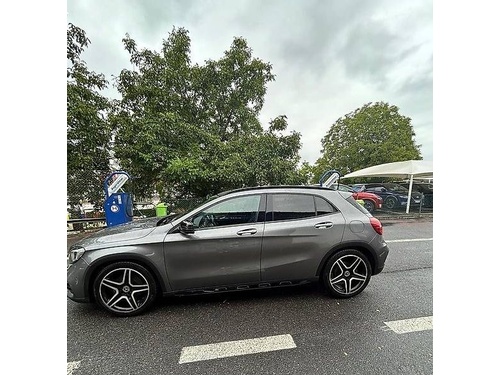 Mercedes-Benz GLA-Klasse X156 GLA 250 4m
