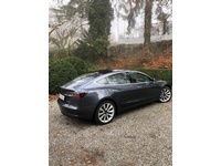 Fotografia 3: Tesla Model 3 Long Range D