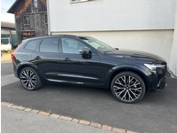 Bild 2: Volvo XC60 2.0 T6 TE Ultimate Dark eAWD