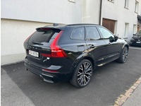 Fotografia 3: Volvo XC60 2.0 T6 TE Ultimate Dark eAWD