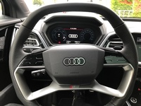 Image 5: Audi Q4 e-tron 45 quattro