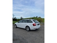 Bild 4: Skoda Octavia Combi 2.0 TDI 150 Ambition 4x4 DSG