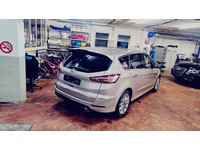 Bild 2: Ford S-Max 2.0 TDCi 240 Vignale