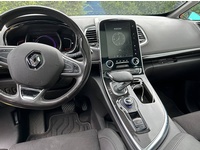 Bild 3: Renault Espace 1.6 dCi 160 Initiale EDC