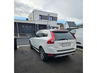 Bild 4: Volvo XC60 2.4 D4 Momentum AWD