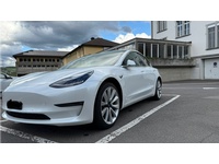 Bild 2: Tesla Model 3 Long Range D