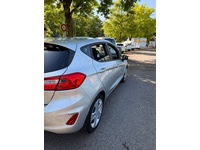 Bild 3: Ford Fiesta 1.0 EcoB Cool & Connect