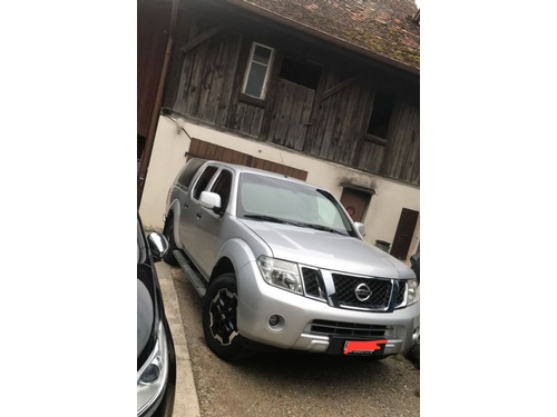 Nissan Navara 2.5 dCi Double Cab SE
