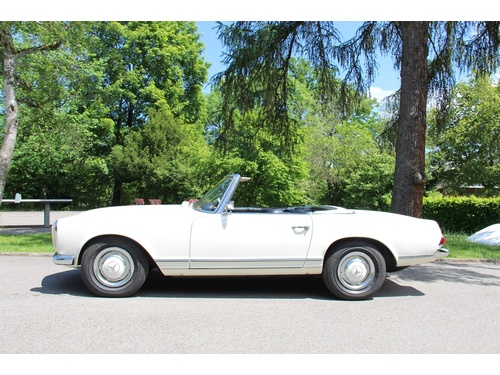 Mercedes-Benz 230 SL Pagode