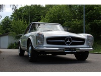 Bild 2: Mercedes-Benz 230 SL Pagode
