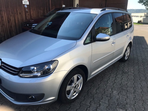 VW Touran 1.6 TDI 105 Trendline. DSG