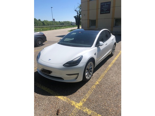 Tesla Model 3 Long Range D