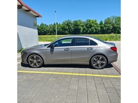 Bild 3: Mercedes-Benz A-Klasse V177 Limousine A 220 d Progressive