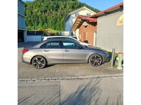 Bild 4: Mercedes-Benz A-Klasse V177 Limousine A 220 d Progressive