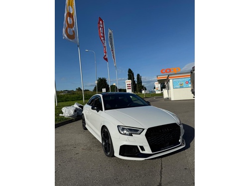 Audi RS3 Limousine 2.5 T FSI quattro S-Tronic