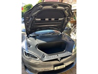 Bild 4: Tesla Model S Basis
