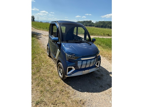 UMM YD4000 Leichtmotorfahrzeug