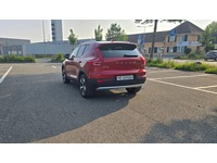 Bild 2: Volvo XC40 1.5 T2 Momentum Light