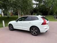 Bild 2: Volvo XC60 2.0 B4 MH R-Design AWD