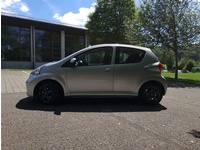 Bild 2: Toyota Aygo 1.0 VVT-i Linea Terra