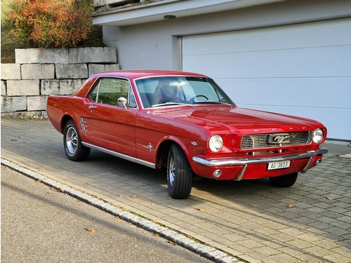 Ford MUSTANG 4.7 V8 Coupe