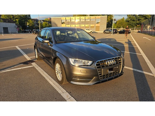 Audi A3 Sportback 1.4 T FSI ultra Ambiente S-Tr