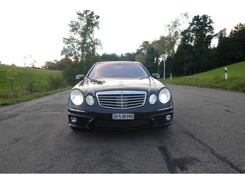 Mercedes-Benz E-Klasse W211 E 63 V8 AMG