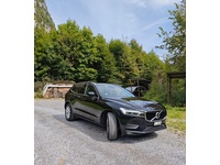 Bild 3: Volvo XC60 2.0 D4 Momentum AWD