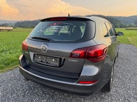 Bild 4: Opel Astra Sports Tourer 1.4 T 140 eTEC Sport