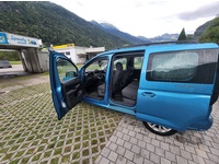 Bild 2: VW Caddy 2.0 TDI California