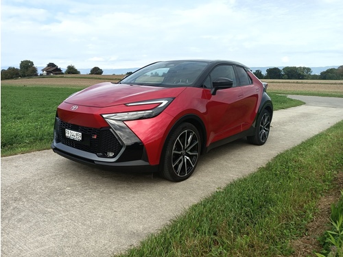 Toyota C-HR 2.0 HEV GR Sport Premiere 4x4 Toyota C-HR 2.0 HEV GR Sport Premiere 4x4