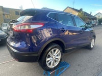 Bild 8: Nissan Qashqai 1.2 DIG-T Acenta Bild 8: Nissan Qashqai 1.2 DIG-T Acenta