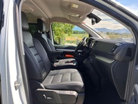 Bild 5: Citroën Spacetourer M 2.0 BlueHDi 180 Business Lounge S/S Bild 5: Citroën Spacetourer M 2.0 BlueHDi 180 Business Lounge S/S