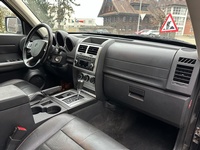 Bild 9: Dodge Nitro 2.8 CRD R/T