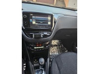 Bild 5: Peugeot 208 1.2 PureTech Allure S/S