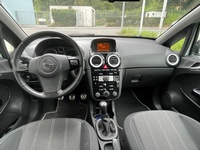 Bild 4: Opel Corsa 1.4i 16V TP Color Ed. Bild 4: Opel Corsa 1.4i 16V TP Color Ed.