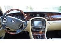 Bild 4: Jaguar XJ 2.7 V6 D Sovereign Bild 4: Jaguar XJ 2.7 V6 D Sovereign