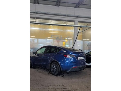 Tesla Model Y Basis