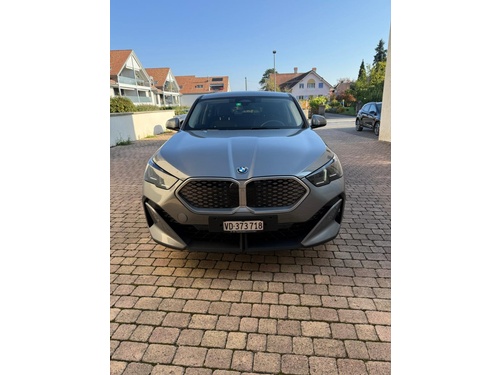 BMW iX2 U10 30 xDrive BMW iX2 U10 30 xDrive