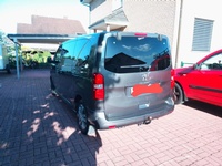 Bild 3: Peugeot Traveller Standard 2.0 BlueHDi 180 Busi. VIP S/S