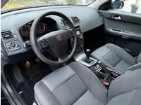 Bild 3: Volvo V50 1.6 D Summum