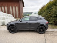 Bild 2: Jaguar E-Pace 1.5 T 300e R-Dynamic SE AWD Bild 2: Jaguar E-Pace 1.5 T 300e R-Dynamic SE AWD